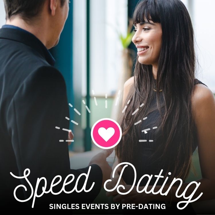 Charlotte attendees of Speed Dating in North Carolina enjoying the event!